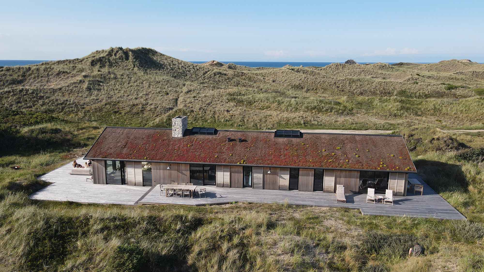 Fritidshuset i træ med 360 graders udsigt på unik grund — Fritidshuse i Nordjylland